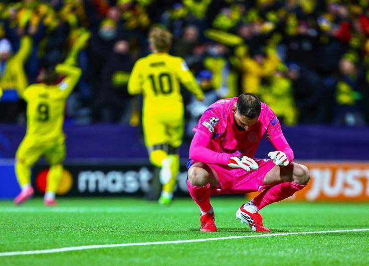 13.1亿豪阵成笑柄!哈兰德8场球荒,曼城1-3造英格兰足球耻辱纪录