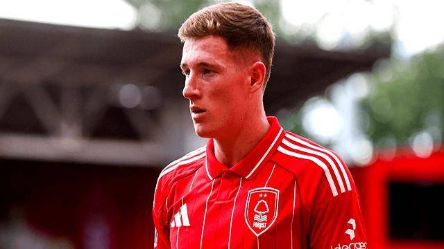 卡塞米罗离队后，曼联的困境或将加剧