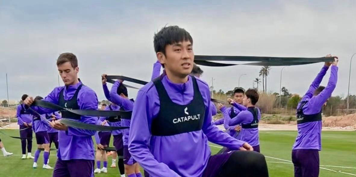 津门虎抢搭泰山“双子星”顺风车，吴兴涵刘彬彬将助力保级挑战西甲劲旅