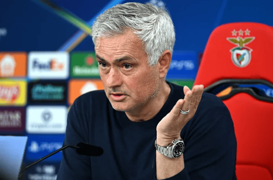 穆帅为本菲卡队，鞠躬尽瘁，过老东家皇马家门而不入