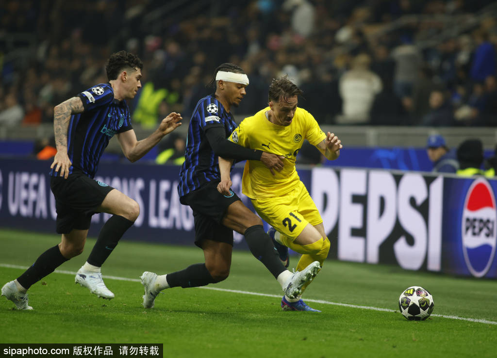 米兰德比：福法纳精准直塞助攻，埃斯图皮尼安抽射破门，米兰1-0领先国米